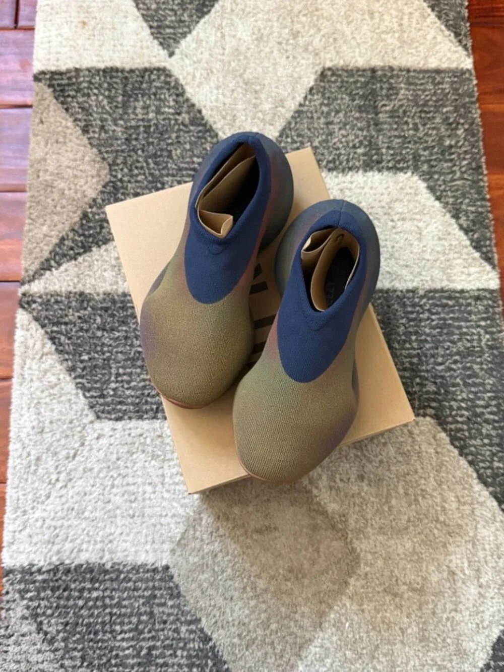YEEZY KNIT RNR - Picture 5 of 6